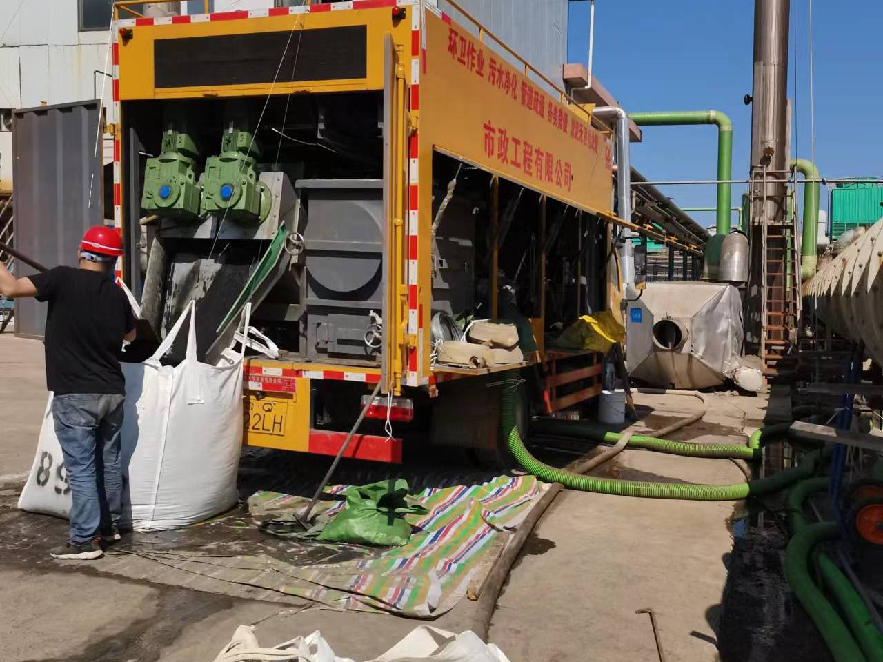 奇台淤泥压干处理